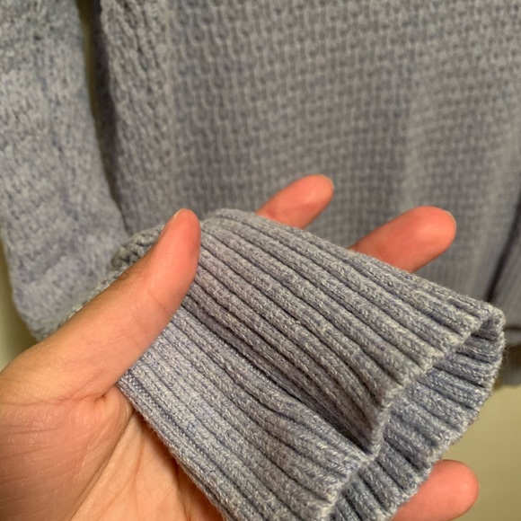 Lavender AEO Long Sleeve - Picture 3 of 4